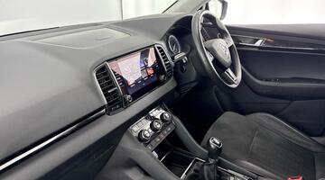 2019 Škoda TSI ACT SE L Euro 6 5-door (Black) - Image: 2