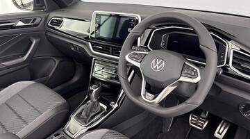 2025 Volkswagen TSI R-Line DSG 2WD Euro 6 2-door (Grey) - Image: 6