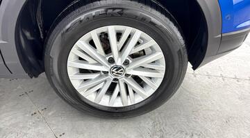 2022 Volkswagen 1.0 TSI Life Euro 6 5-door (Blue) - Image: 29