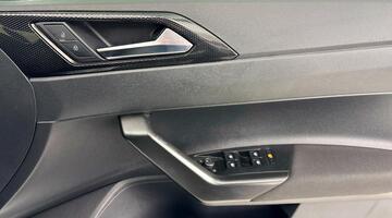 2022 Volkswagen 1.0 TSI Life Euro 6 5-door (White) - Image: 20