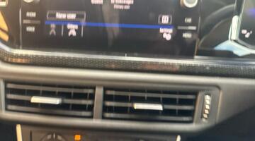 2024 Volkswagen 1.0 TSI Life DSG Euro 6 5-door (Black) - Image: 62