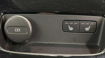 2025 Volvo 2.0h T6 18.8kWh Plus Auto Euro 6 5-door (Blue) - Image: 17