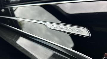 2025 Audi 4.0 TFSI V8 Black Edition Tiptronic quattro Euro 6 5-door (White) - Image: 23