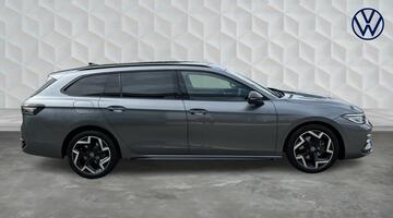 2025 Volkswagen ETSI MHEV R-Line DSG Euro 6 5-door (Grey) - Image: 4