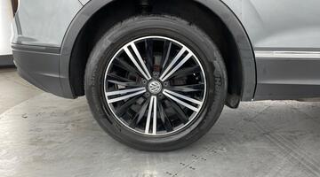 2018 Volkswagen 2.0 TDI SE Navigation DSG Euro 6 5-door (Grey) - Image: 30