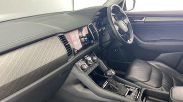 2024 Škoda 2.0 TDI SE L Executive DSG Euro 6 5-door (7 Seat) (Grey) - Image: 3