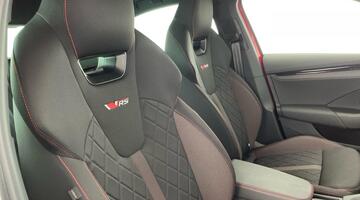 2025 Škoda 2.0 TSI vRS DSG Euro 6 5-door (Red) - Image: 20