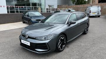 2025 Volkswagen ETSI MHEV R-Line DSG Euro 6 5-door (Grey) - Image: 38