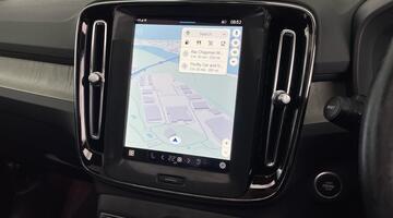 2025 Volvo 2.0 B3 MHEV Ultra Bright DCT Auto Euro 6 5-door (Blue) - Image: 17