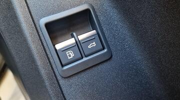 2025 Audi E-hybrid Launch Edition Sportback S Tronic Euro 6 5-door 26kWh (White) - Image: 25