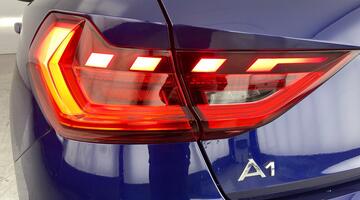 2025 Audi 1.0 TFSI 30 S line Sportback S Tronic Euro 6 5-door (Blue) - Image: 29