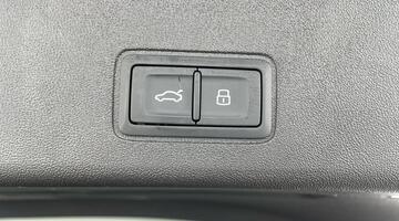 2025 Audi E-hybrid Launch Edition Sportback S Tronic Euro 6 5-door 26kWh (Black) - Image: 34