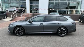 2025 Volkswagen ETSI MHEV R-Line DSG Euro 6 5-door (Grey) - Image: 39