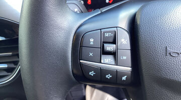 2020 Ford EcoBoost Titanium First Edition Euro 6 5-door (White) - Image: 34