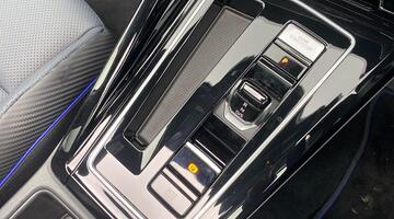 2025 Volkswagen 2.0 TSI R Black Edition DSG 4Motion Euro 6 5-door (White) - Image: 16