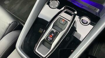 2025 Audi TFSI 35 S line S Tronic Euro 6 4-door (Blue) - Image: 25