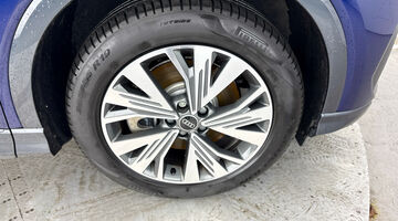 2025 Audi 40 Sport Sportback Auto 5-door 63kWh (Blue) - Image: 5