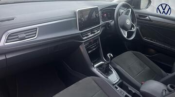 2024 Volkswagen TSI Style Euro 6 5-door (Black) - Image: 2