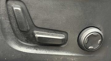 2024 Volvo 2.0 B4 MHEV Ultra Dark DCT Auto Euro 6 5-door (Blue) - Image: 28