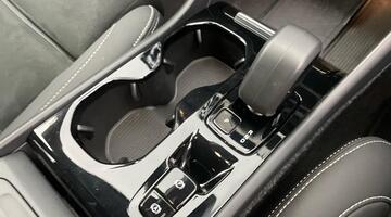 2025 Volvo 2.0 B4 MHEV Plus DCT Auto Euro 6 5-door (Blue) - Image: 22