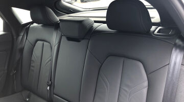 2025 Audi 2.0 TFSI S line Saloon S Tronic Euro 6 5-door (Blue) - Image: 18