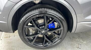 2025 Volkswagen 3.0 V6 TSI eHybrid 14.3kWh R Tiptronic 4Motion Euro 6 5-door (Grey) - Image: 32