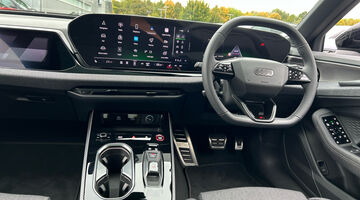 2025 Audi 2.0 TDI Launch Edition Plus S Tronic quattro Euro 6 5-door (Black) - Image: 10