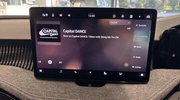 2025 Škoda 2.0 TDI SE Technology DSG Euro 6 5-door (Silver) - Image: 33