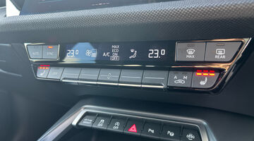 2025 Audi TFSI 35 Black Edition Sportback S Tronic Euro 6 5-door (White) - Image: 24