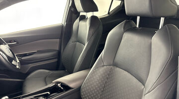 2021 Toyota VVT-h Excel CVT Euro 6 5-door (Grey) - Image: 31