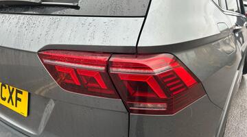 2022 Volkswagen TSI R-Line DSG Euro 6 5-door (Grey) - Image: 16