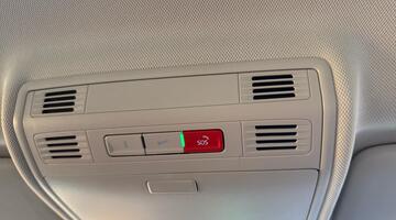 2023 Volkswagen 1.0 TSI Life Euro 6 5-door (Red) - Image: 46