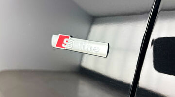 2025 Audi TFSI CoD 35 S line S Tronic Euro 6 5-door (Black) - Image: 40