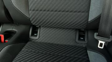 2025 Volkswagen TSI R-Line DSG 2WD Euro 6 2-door (Black) - Image: 22