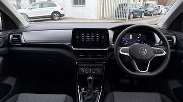 2025 Volkswagen 1.0 TSI Life DSG Euro 6 5-door (Grey) - Image: 9