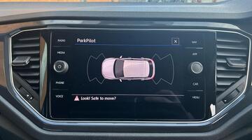 2019 Volkswagen TDI R-Line Euro 6 5-door (Blue) - Image: 33