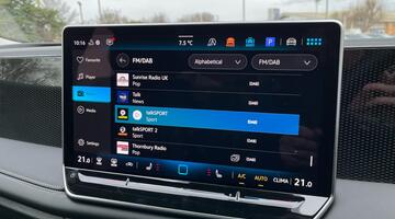 2025 Volkswagen ETSI MHEV Match DSG Euro 6 5-door (White) - Image: 14