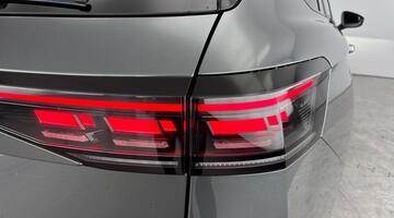 2025 Volkswagen ETSI MHEV R-Line DSG Euro 6 5-door (Multicolour) - Image: 30