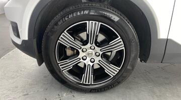 2019 Volvo 2.0 T4 Inscription Auto Euro 6 5-door (White) - Image: 39