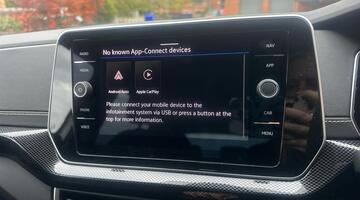 2025 Volkswagen TSI EVO R-Line DSG Euro 6 5-door (Silver) - Image: 22