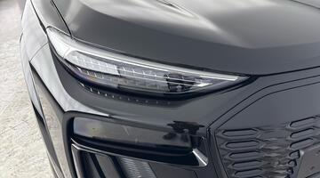 2025 Audi SQ6 SUV Edition 1 e-tron 360,00 kW (Black) - Image: 44