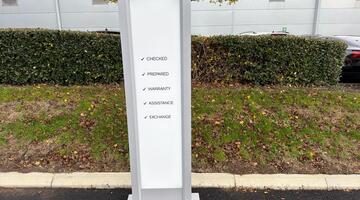 2024 Volvo 2.0 B4 MHEV Ultra Bright DCT Auto Euro 6 5-door (Silver) - Image: 67