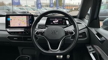 2020 Volkswagen Pro Performance 58kWh Family Auto 5-door (Blue) - Image: 11