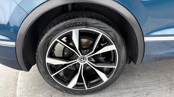 2023 Volkswagen TSI R-Line DSG Euro 6 5-door (Blue) - Image: 17