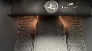 2025 Volvo 2.0 B4 MHEV Plus DCT Auto Euro 6 5-door (Blue) - Image: 23