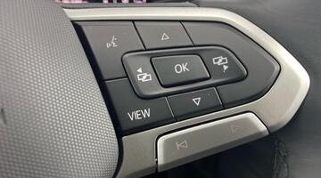 2025 Volkswagen TSI Match DSG Euro 6 5-door (Blue) - Image: 24