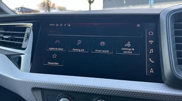 2025 Audi 1.0 TFSI 25 S line Sportback S Tronic Euro 6 5-door (Grey) - Image: 35