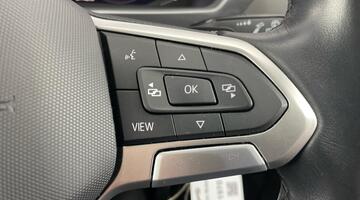 2021 Volkswagen 2.0 TDI Life DSG Euro 6 5-door (Silver) - Image: 14