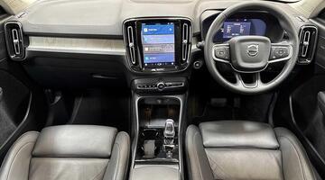 2025 Volvo 2.0 B3 MHEV Ultra Dark DCT Auto Euro 6 5-door (Black) - Image: 10