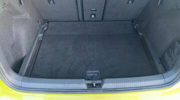 2020 Volkswagen ETSI MHEV Style DSG Euro 6 5-door (Yellow) - Image: 13